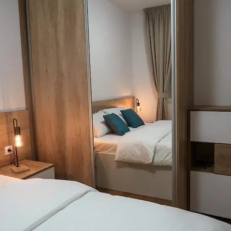 Apartment Mint *